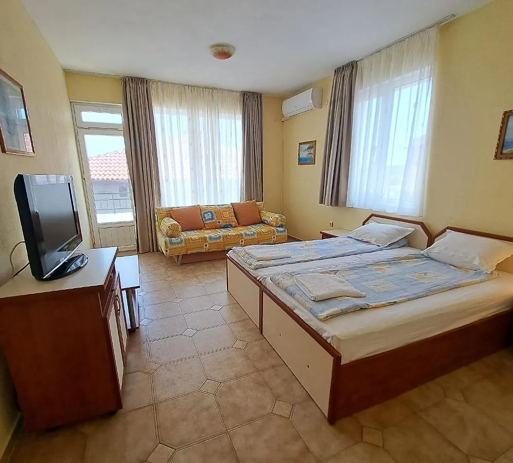 Guest House Polikseni سوزوبول 0*,