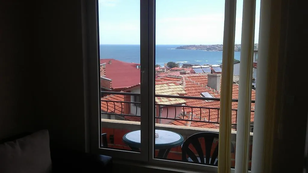Guest House Polikseni سوزوبول