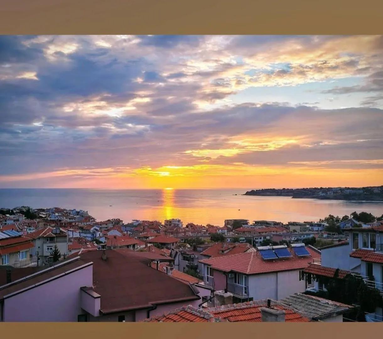 Guest House Polikseni سوزوبول